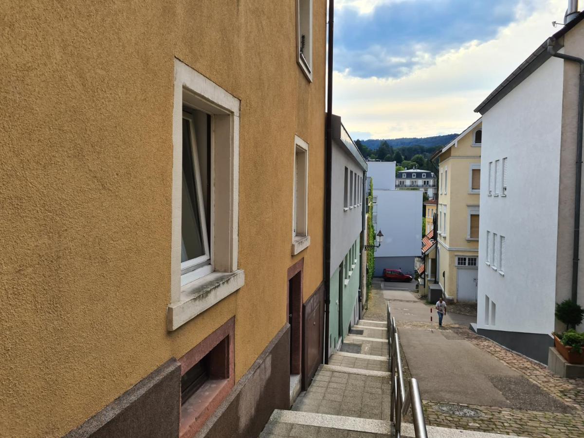 Kamus Appartement Baden-Baden Buitenkant foto